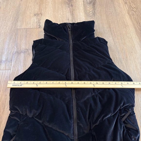 Athleta Women’s Lofty Velvet Goose Down Full Zip Puffer Vest Black S No Hood - Picture 9 of 9
